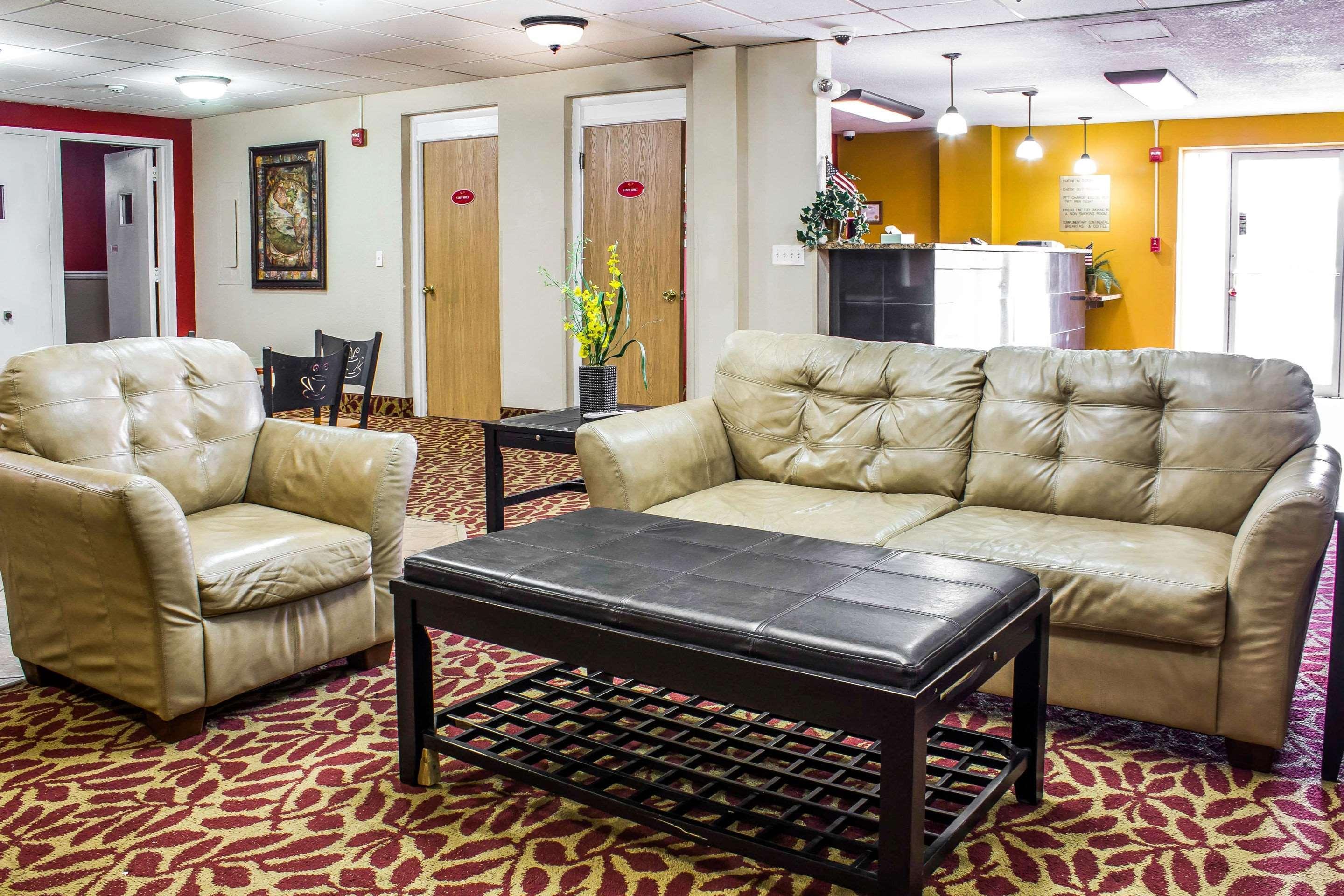 Econo Lodge Inn & Suites Walnut Exterior photo